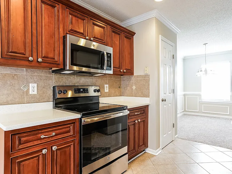 5904 Roteny Ct — Photo 7
