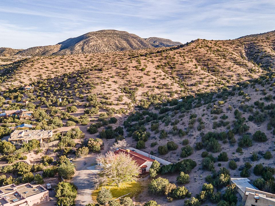 2nd image of Tres Amigos Rd
