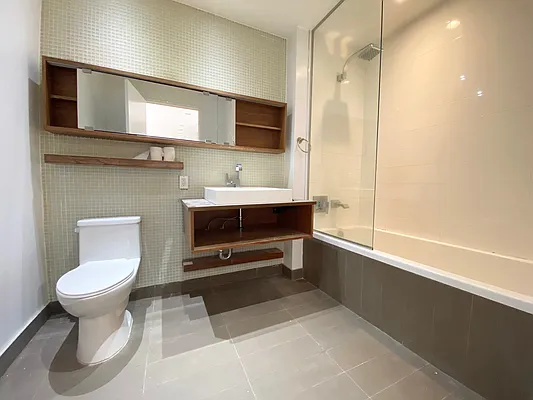 Rented by Zjama Realty Corp | media 6