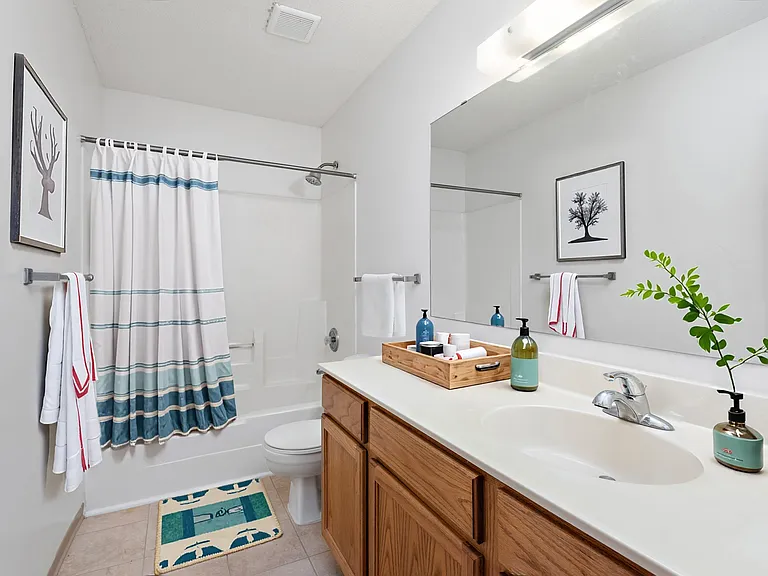 Wyoming Oakwood Townhomes — Photo 6