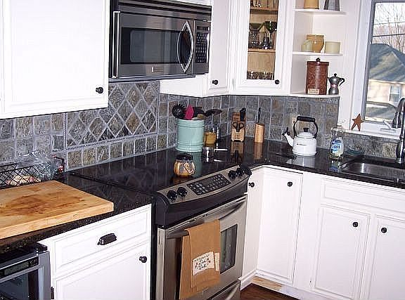 kitchen 2-wine fridge