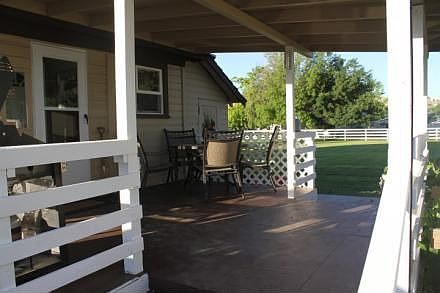 Back Covered Porch/ BBQ