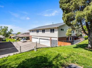 9888 Appletree Pl, Thornton, CO 80260