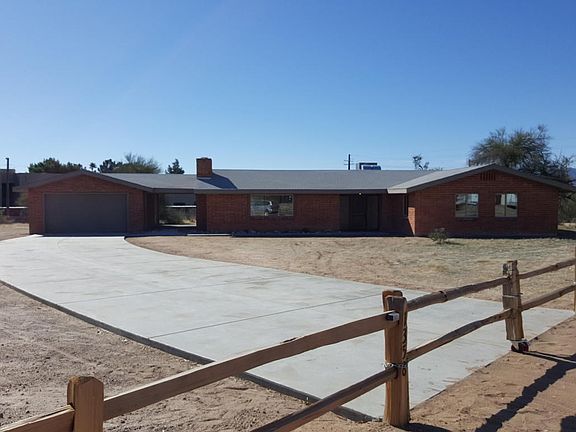 3rd image of 1181 W Sahara Palms Dr