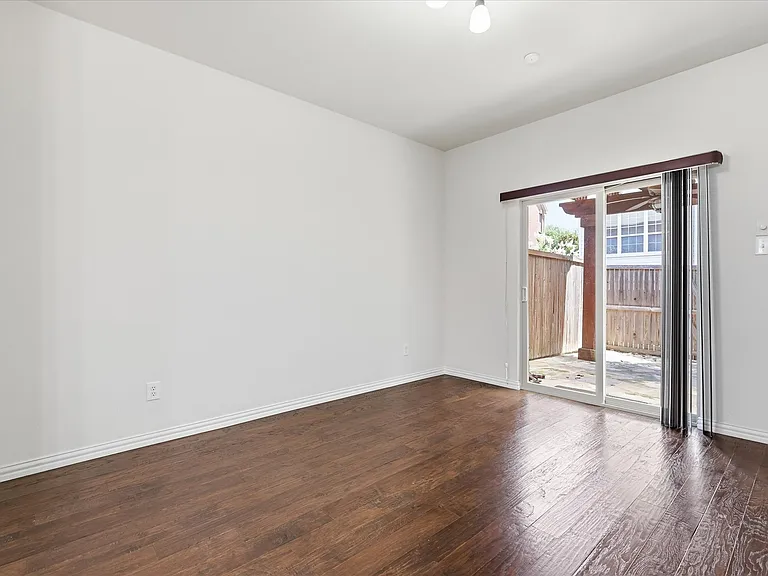 2649 Jacobson Dr — Photo 13