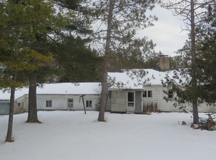 W6230 County Road 358, Daggett, MI 49821