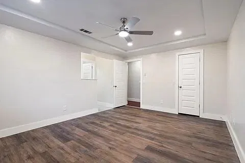 3 bed, 1427 sqft, $2,300 — Photo 4