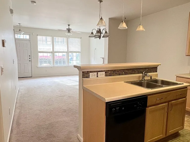 8235 Belneath Ct — Photo 13