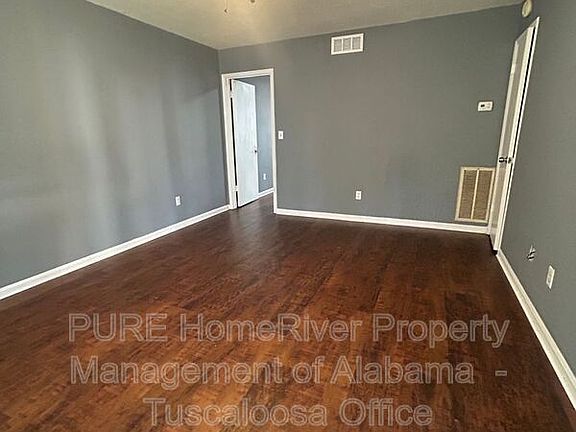 2nd image of 1926 48th St E APT D
