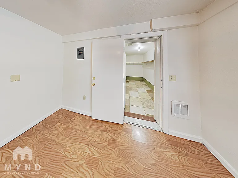 409 13th St #B — Photo 7