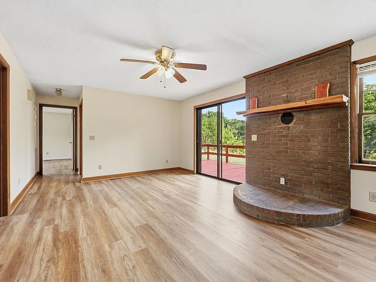 763 Tingen Rd — Photo 16