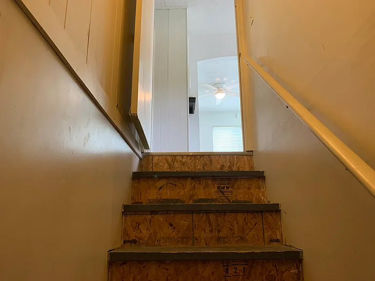 106 Eureka Rd — Photo 14