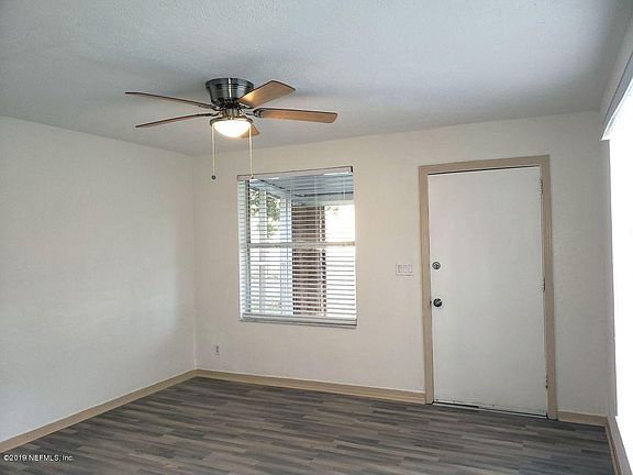 4th image of 2860 San Diego Plz