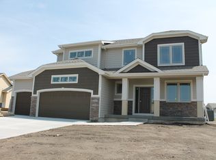2310 NE 13th St, Ankeny, IA 50021