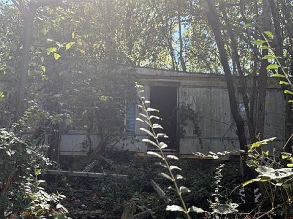 3rd image of 178 County Road 677