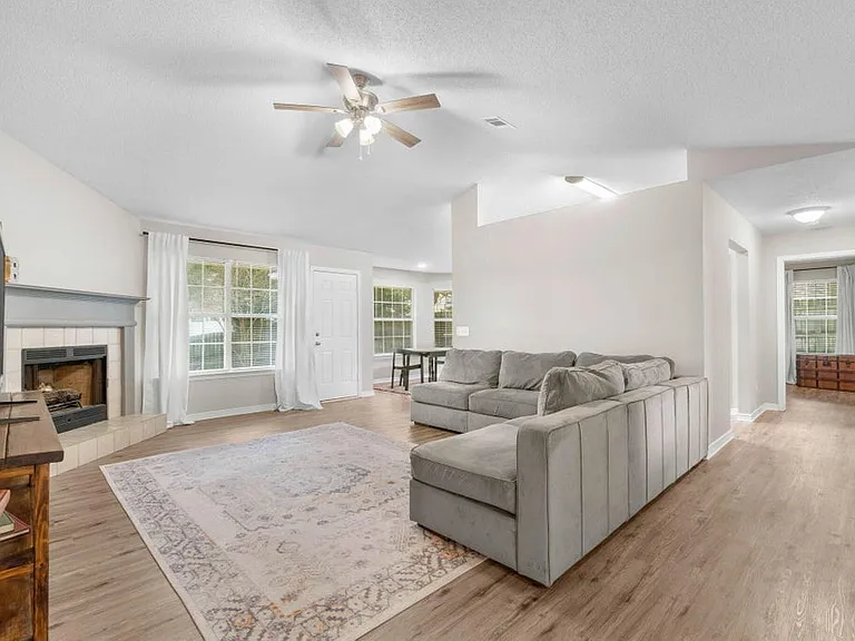 5405 Josh Dr — Photo 7