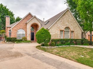 306 Heatherwood Dr, Irving, TX 75063