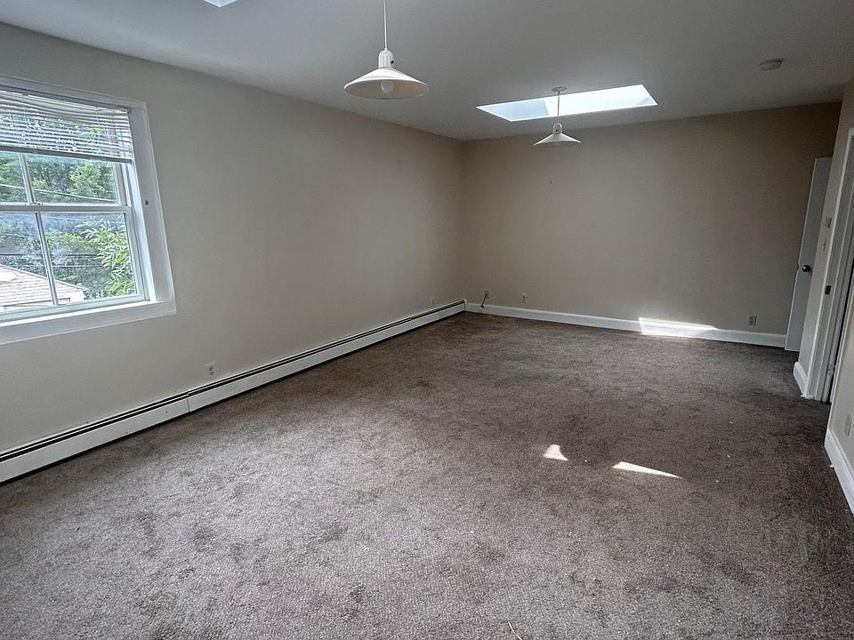 1st image of 131 Southside Pkwy APT 6