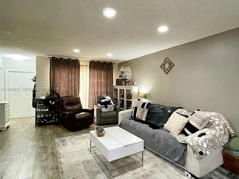 8423 SW 137th Ave #8423 — Photo 7