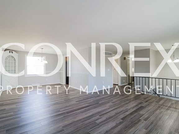 3rd image of 891 Laverty Ln