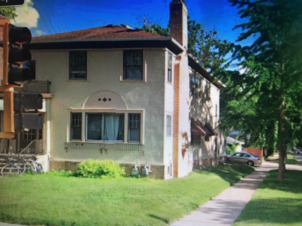 2nd image of 2176 Saint Clair Ave #1