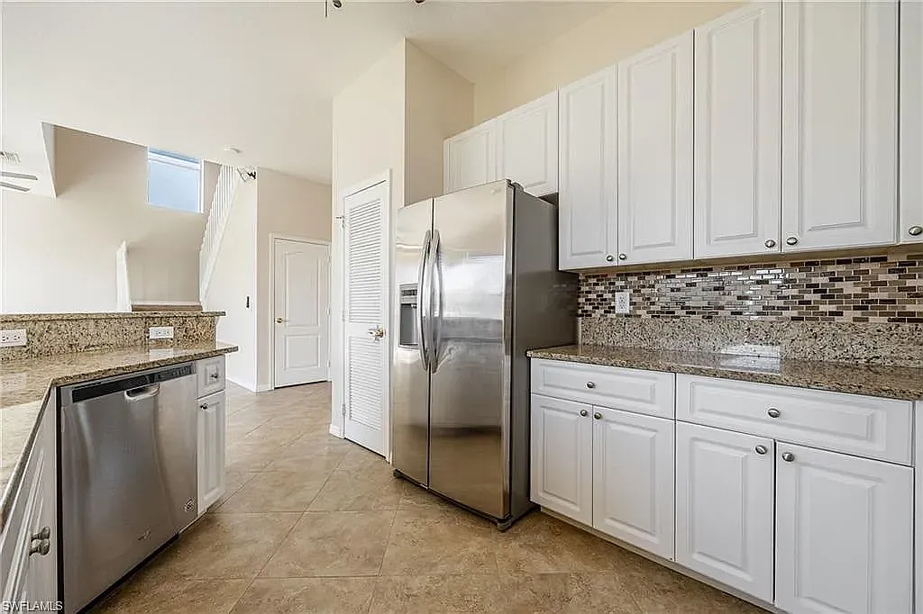 2733 Blue Cypress Lake Ct — Photo 4