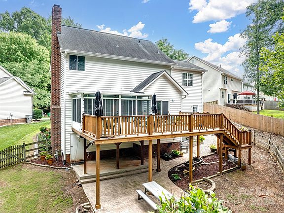 2nd image of 2806 Walcoourt Valley Pl