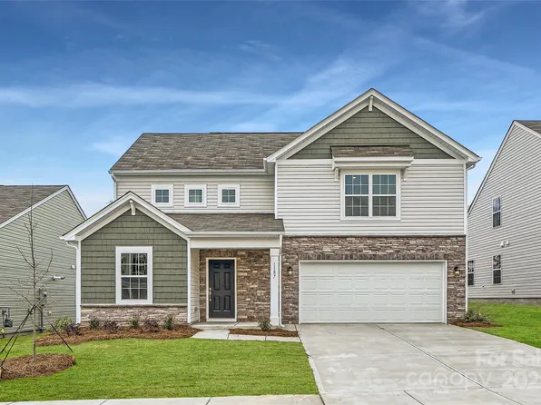 1187 Blackburn Cir, Edgemoor, SC 29712