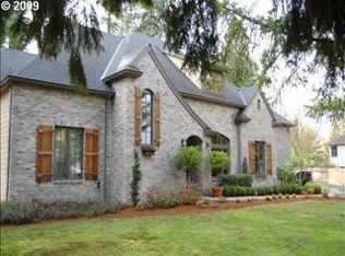 18575 Old River Dr, West Linn, OR 97068