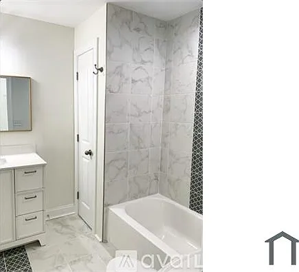 722 S 40th St — Photo 33