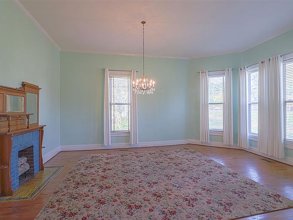 5th image of 520 Margin St