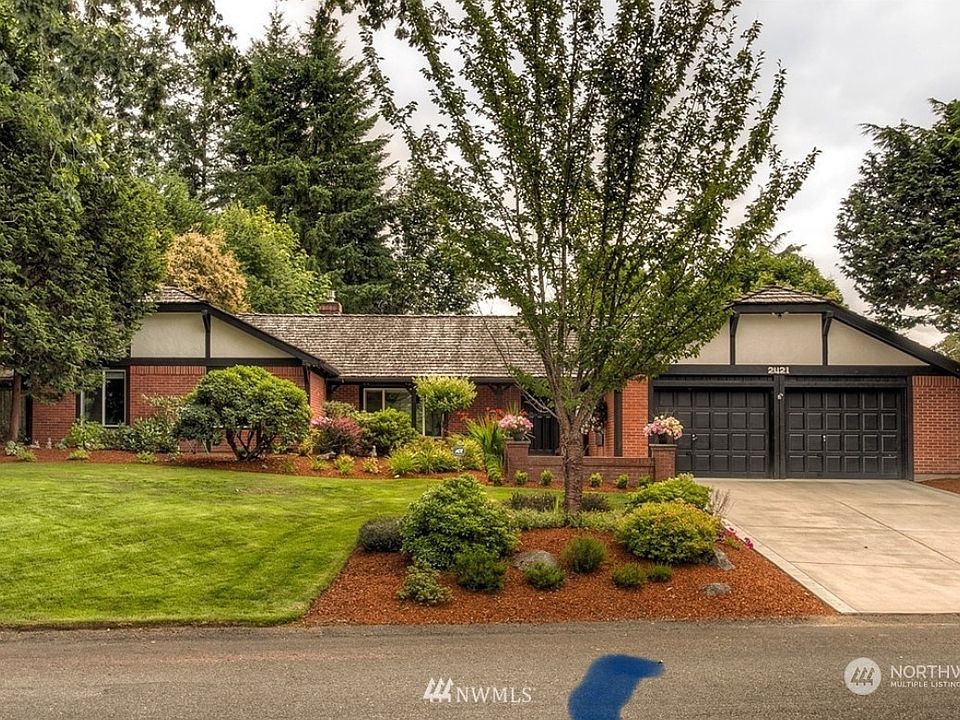 1st image of 2421 Wedgewood Drive SE