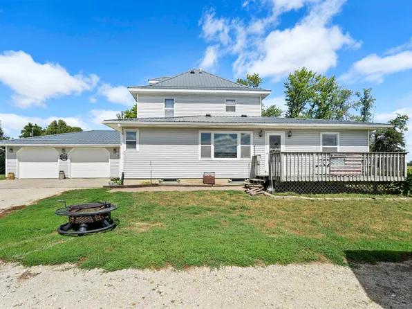 1840 120th Ave, Manchester, IA 52057