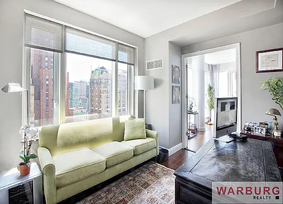 Rented by Warburg | media 6