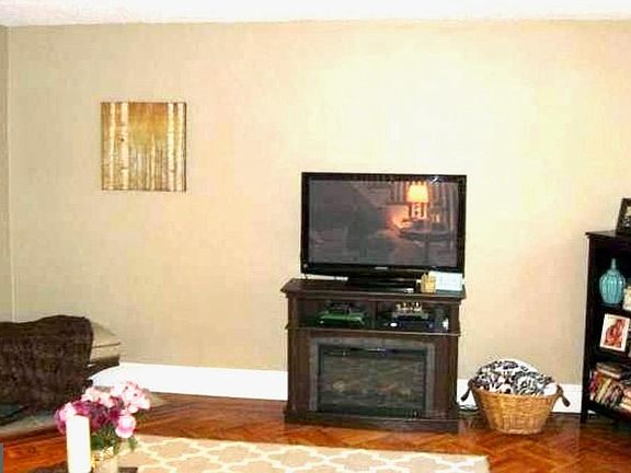 5th image of 1514 Sycamore St