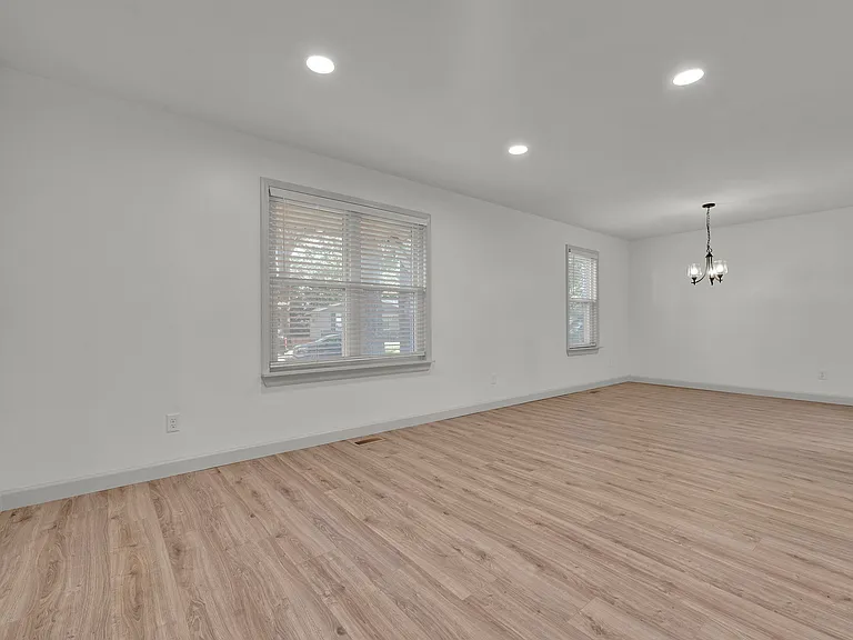 449 Madrina Ct — Photo 6