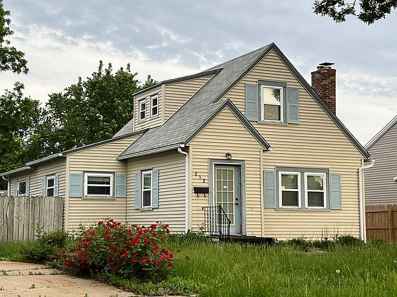 3rd image of 212 E 30th St