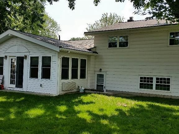 2nd image of 111 Edgefield Dr