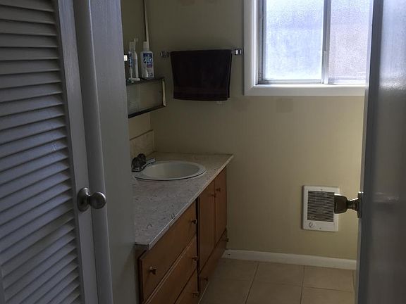2nd image of 320 N Columbus Ave APT 21