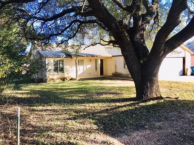 1st image of 613 Magnolia Ln