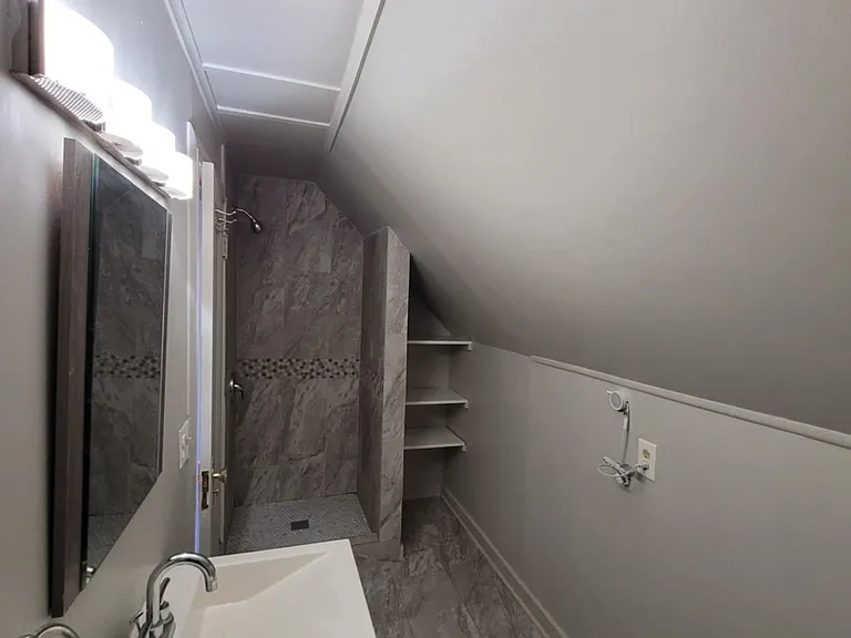 2400 Lathrop Ave #W — Photo 21