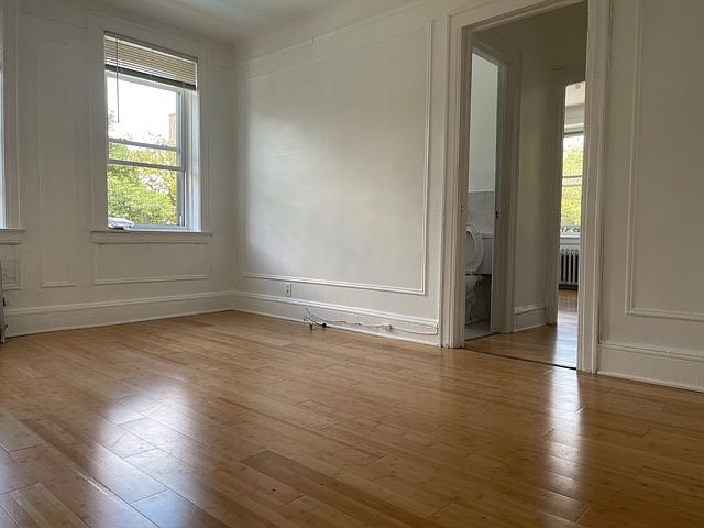 1st image of 3405 33rd St APT 4D
