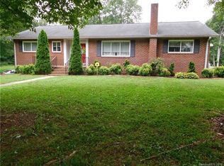 1005 Carter Ave NE, Valdese, NC 28690