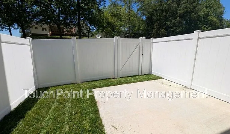 1413 Arden Ave — Photo 24