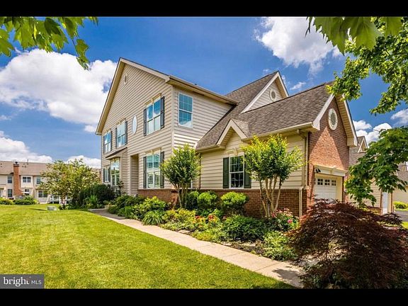 4th image of 43236 Somerset Hills Ter