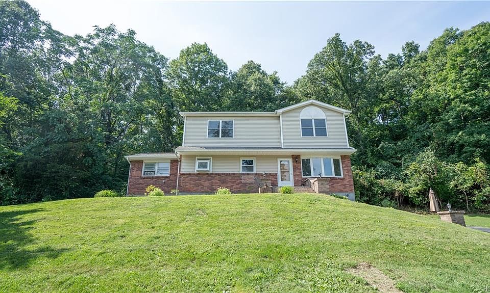 1st image of 27 Russo Dr