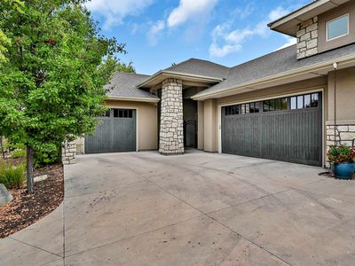 5922 N Ulmer Ln, Garden City, ID, 83714