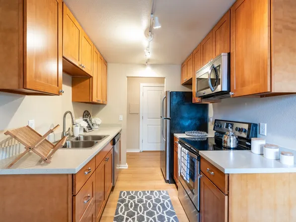 Cambridge, 10328 NE 189th St #105, Bothell, WA 98011