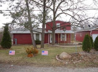 695 Hillcrest Rd, Milan, IL 61264