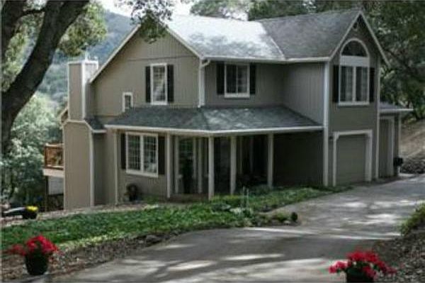 1st image of 2885 Ross Dr
